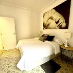 Couette-café La Fira
